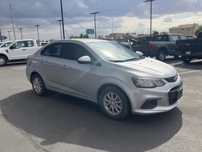 Used 2017 Chevrolet Sonic LT w/ Convenience Package image 1