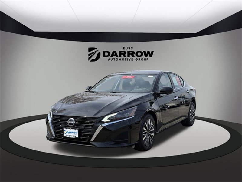 Certified 2023 Nissan Altima 2.5 SV image 1