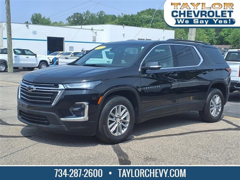 Certified 2022 Chevrolet Traverse LT image 1