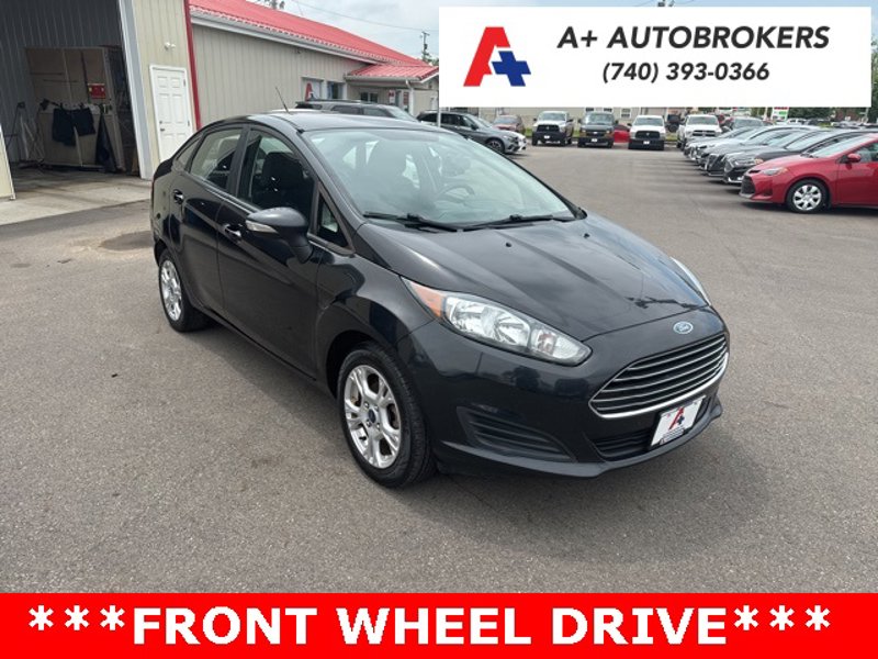 Used 2014 Ford Fiesta SE image 1