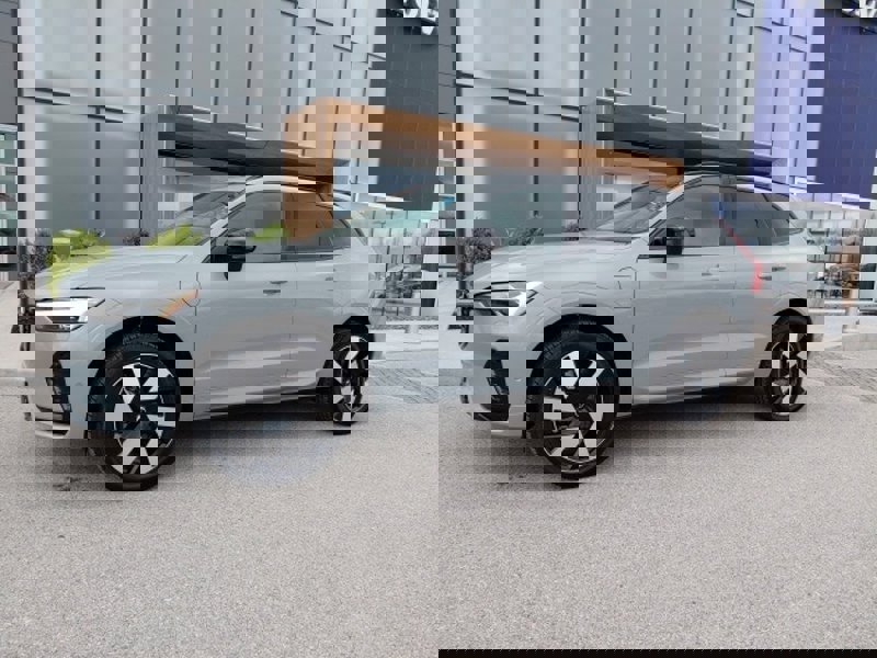 Certified 2025 Volvo XC60 T8 Plus w/ Protection Package Premier image 1