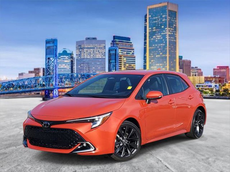 Certified 2025 Toyota Corolla XSE image 1
