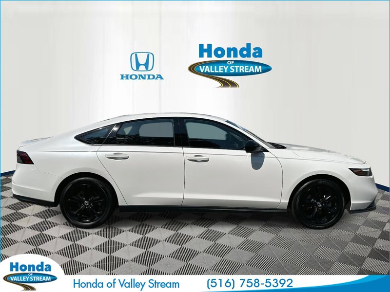 Certified 2025 Honda Accord SE image 1