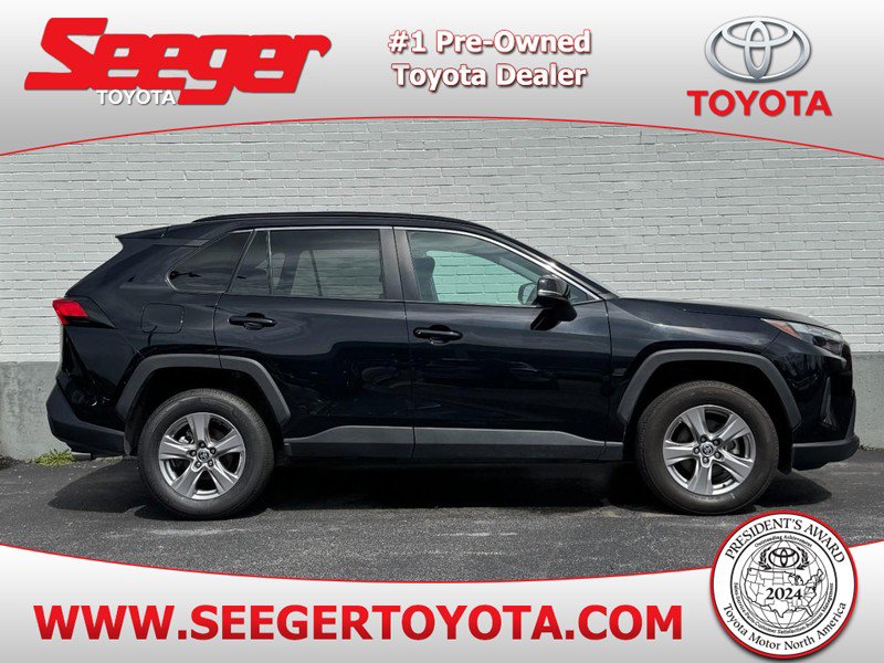 Certified 2023 Toyota RAV4 XLE image 1