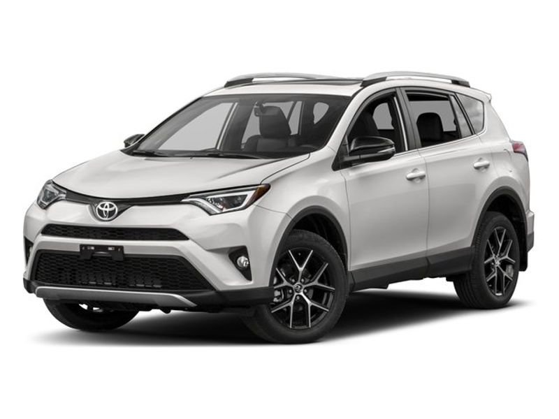 Used 2017 Toyota RAV4 SE image 1