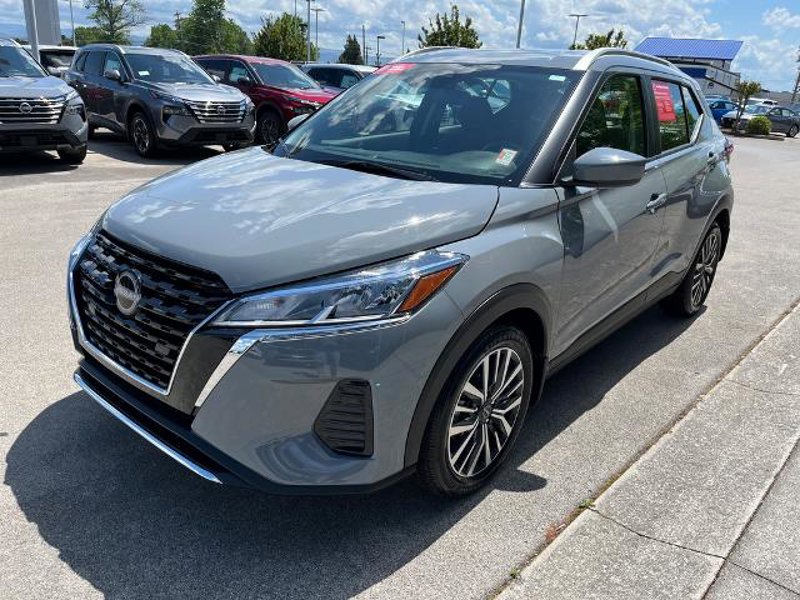 Certified 2024 Nissan Kicks SV image 1