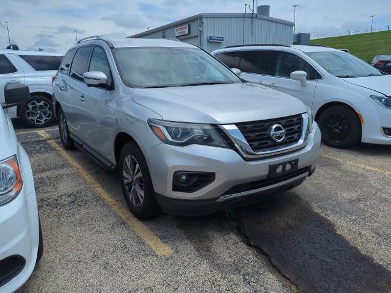 Certified 2018 Nissan Pathfinder SL image 1