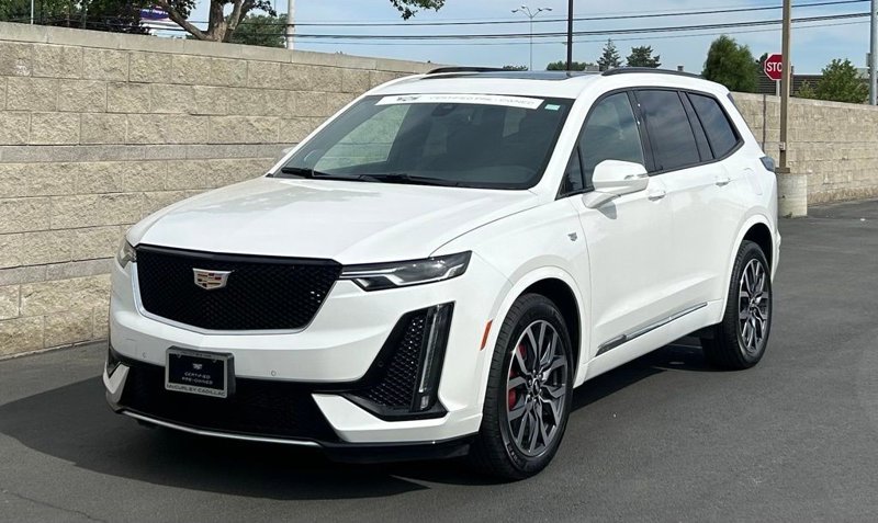 Certified 2023 Cadillac XT6 Sport image 1