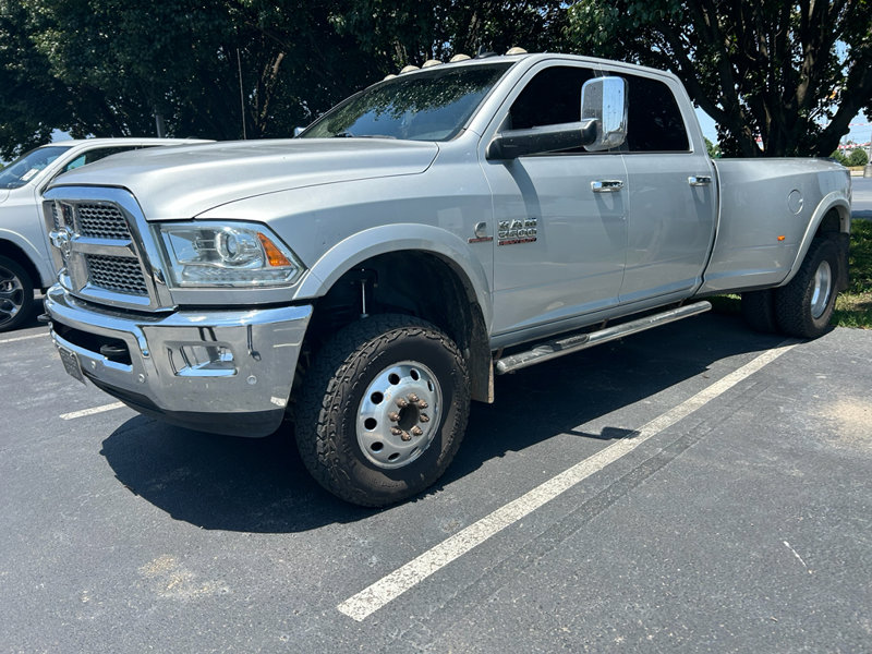 Used 2017 RAM 3500 Laramie image 1