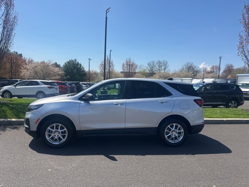 Certified 2022 Chevrolet Equinox LS w/ LS Convenience Package image 1