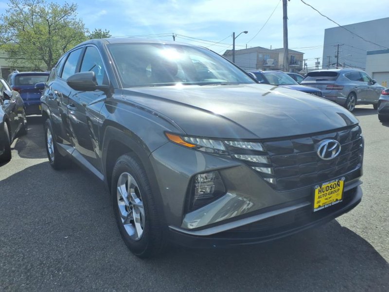 Certified 2022 Hyundai Tucson SE w/ Cargo Package image 1