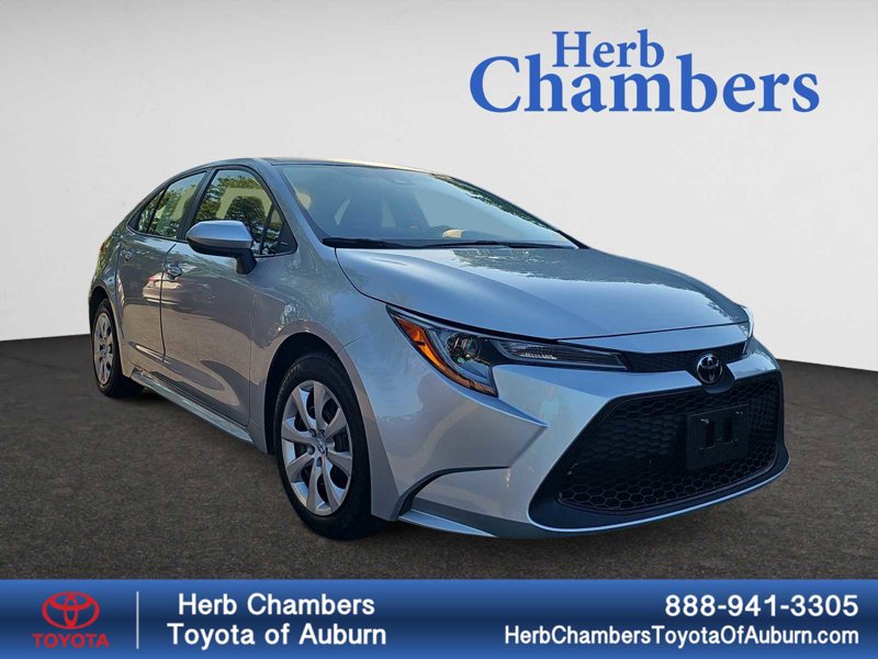 Used 2022 Toyota Corolla LE image 1