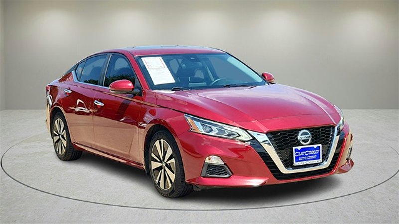 Certified 2021 Nissan Altima 2.5 SV image 1