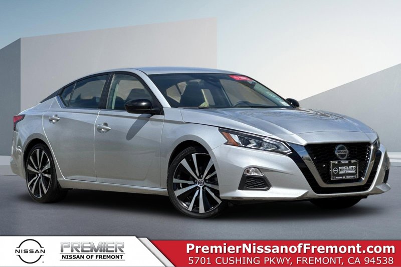 Certified 2022 Nissan Altima 2.5 SR image 1