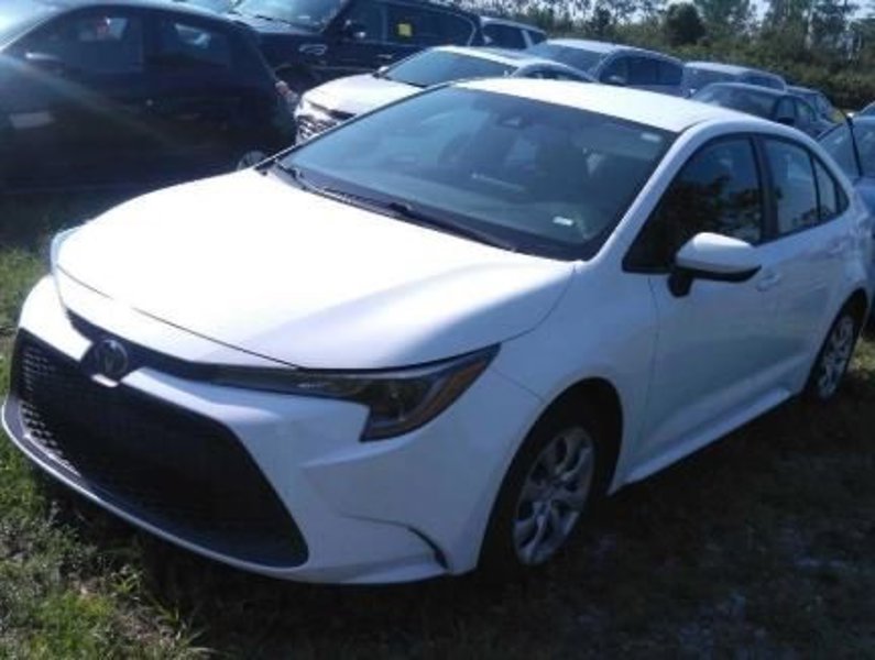 Used 2022 Toyota Corolla LE image 1