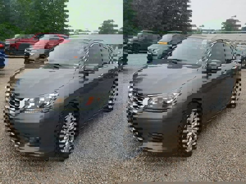 Used 2015 Honda Accord EX image 1