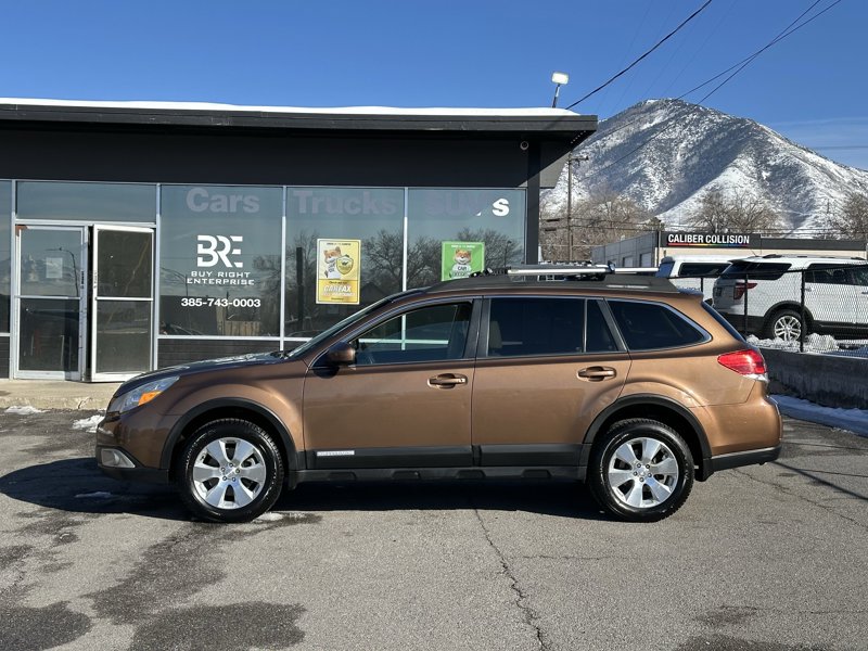 Used 2011 Subaru Outback 3.6R Limited w/ PWR Moonroof Pkg image 1