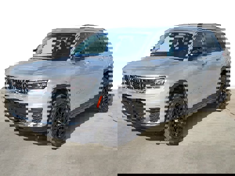 Used 2021 Jeep Grand Cherokee L Laredo w/ Luxury Tech Group I image 1