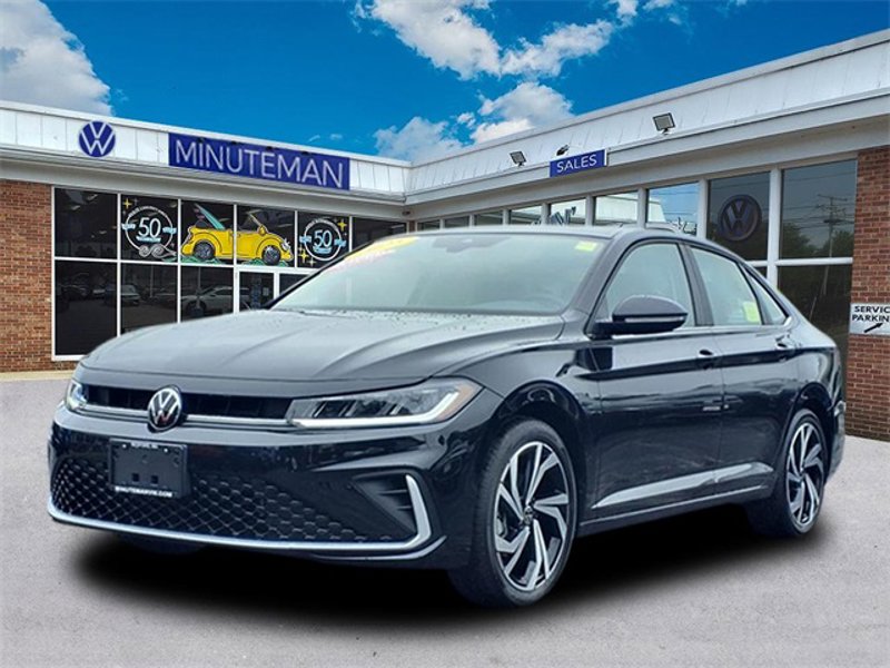 Used 2025 Volkswagen Jetta SEL image 1