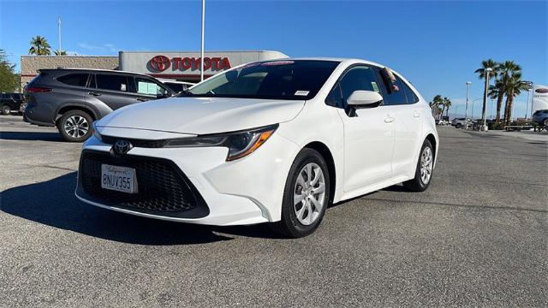 Used 2020 Toyota Corolla LE image 1