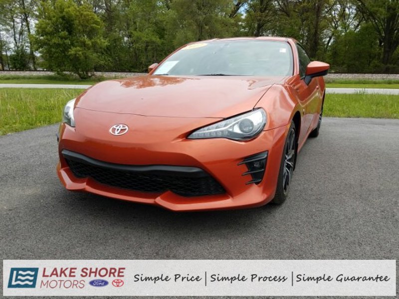 Used 2017 Toyota 86 image 1