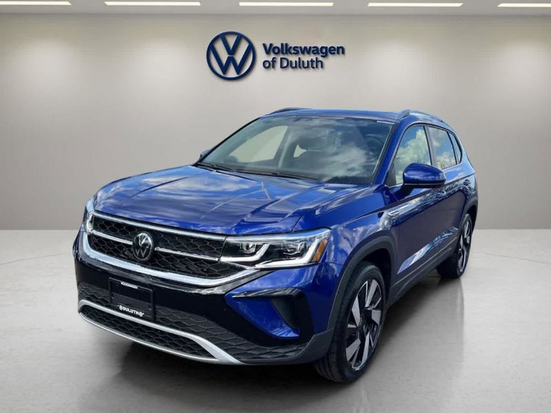 Certified 2024 Volkswagen Taos SEL image 1