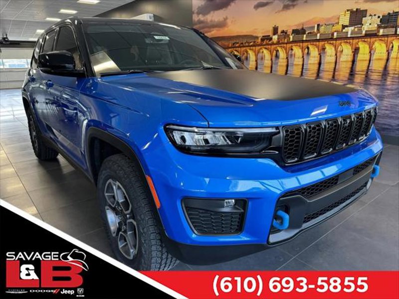Certified 2023 Jeep Grand Cherokee Trailhawk image 1