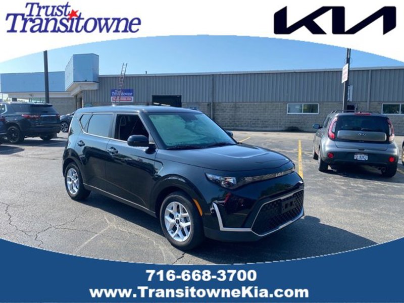 Certified 2023 Kia Soul LX w/ LX Technology Package image 1