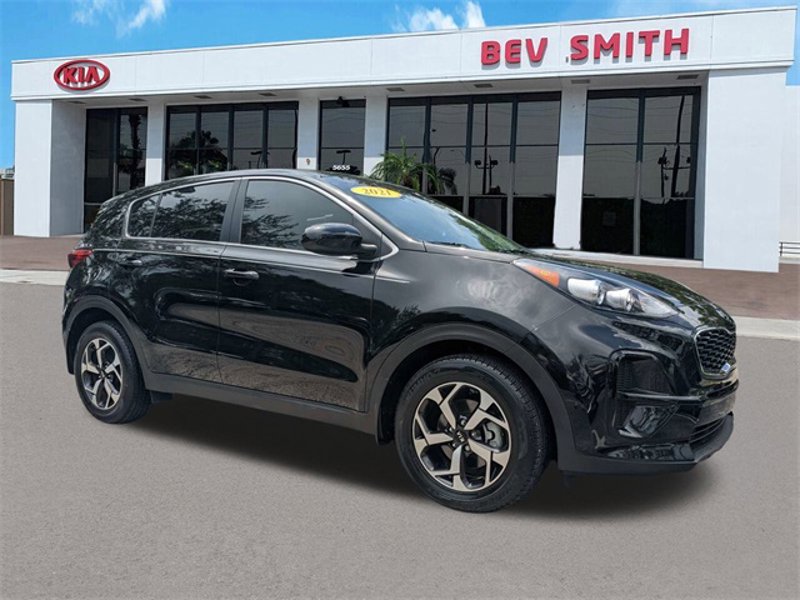 Certified 2021 Kia Sportage LX image 1