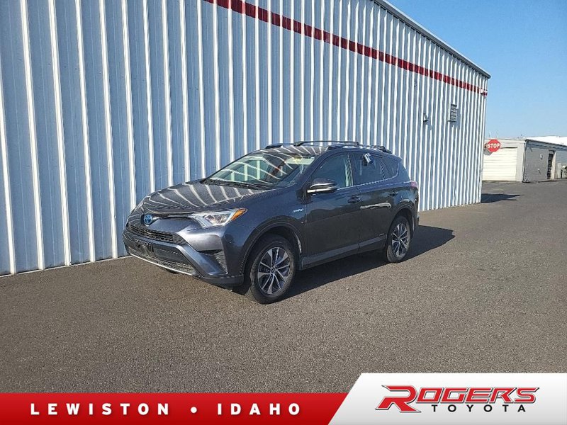 Certified 2018 Toyota RAV4 LE image 1