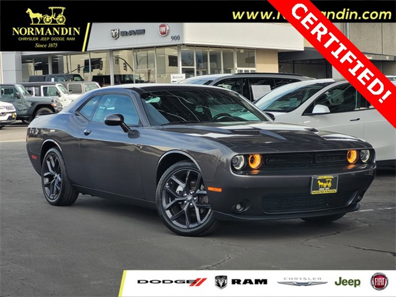 Certified 2022 Dodge Challenger SXT w/ Blacktop Package image 1