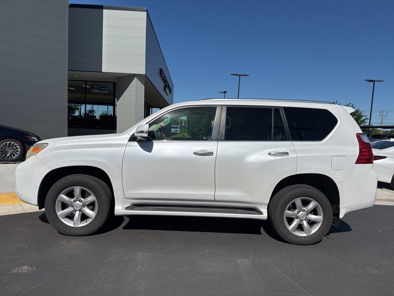 Used 2011 Lexus GX 460 image 1