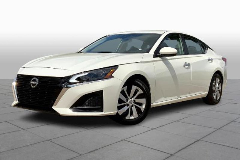 Certified 2023 Nissan Altima 2.5 S image 1