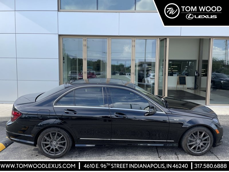 Used 2010 Mercedes-Benz C 300 Sedan image 1