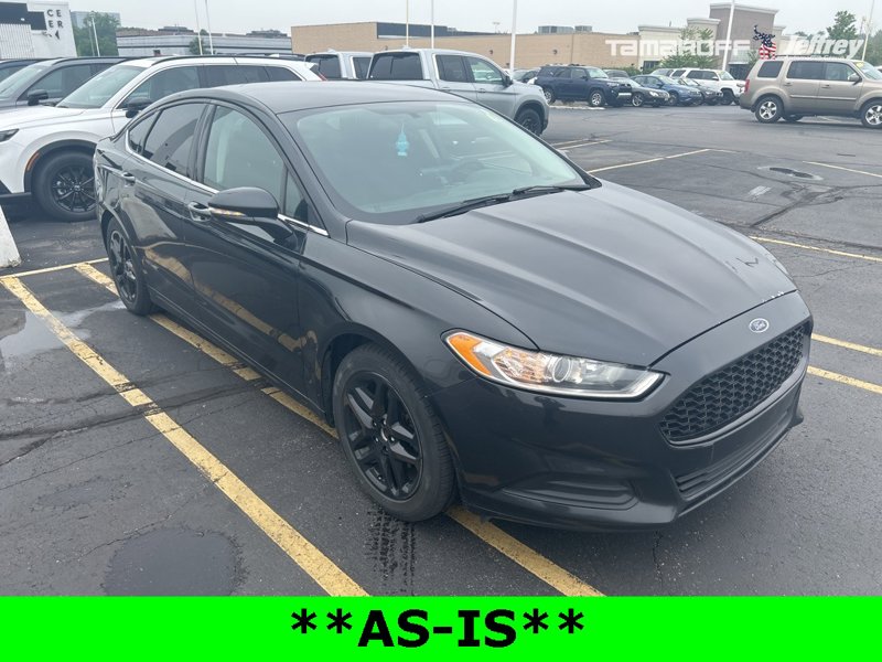Used 2015 Ford Fusion SE image 1