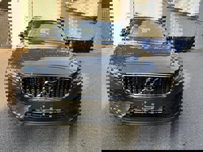 Certified 2022 Volvo V60 T5 Cross Country w/ Advanced Package image 1