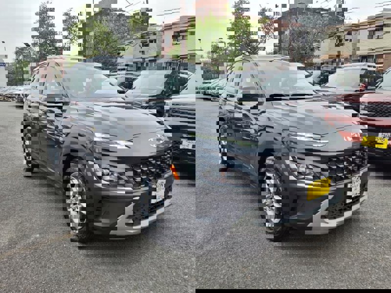 Certified 2022 Hyundai Kona SE image 1