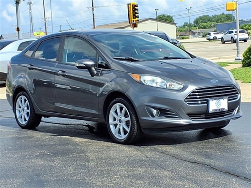 Used 2016 Ford Fiesta SE w/ Equipment Group 201A image 1