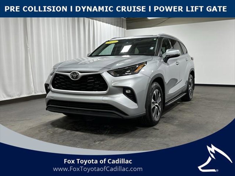 Certified 2022 Toyota Highlander XLE image 1