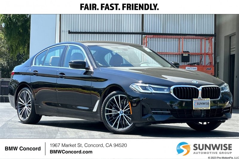 Certified 2022 BMW 530e image 1