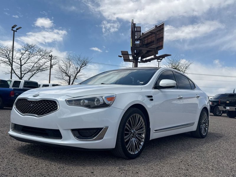 Used 2015 Kia Cadenza Limited image 1