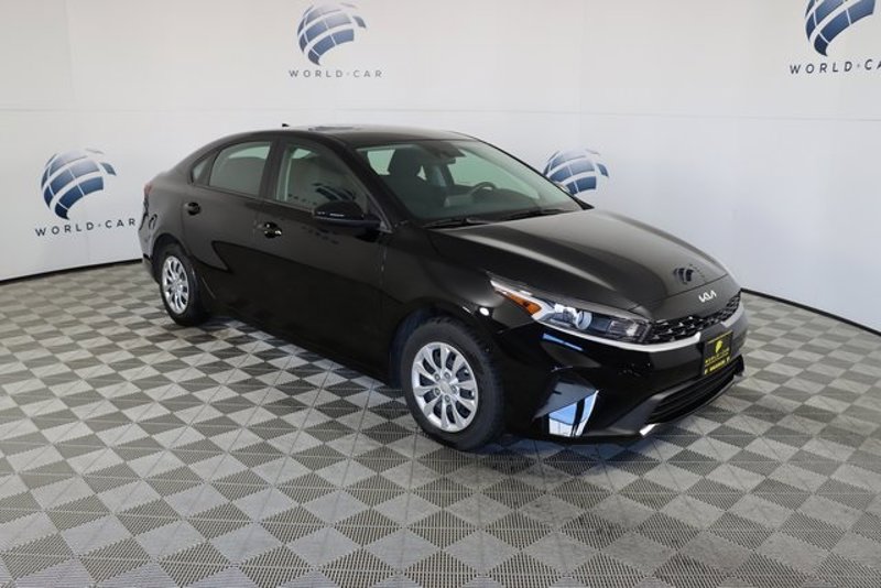 Certified 2023 Kia Forte LX image 1
