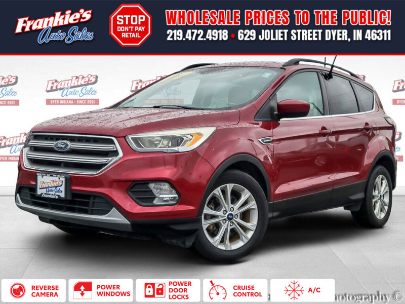 Used 2017 Ford Escape SE w/ Equipment Group 201A image 1