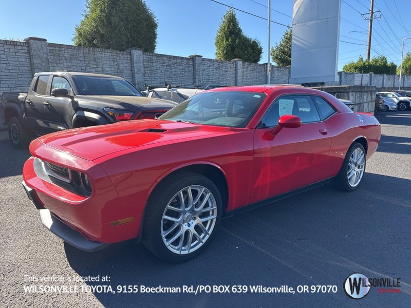 Used 2014 Dodge Challenger SXT w/ Super Sport Group (SS/T) image 1
