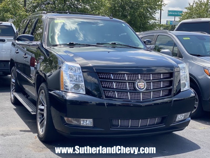 Used 2013 Cadillac Escalade Premium image 1