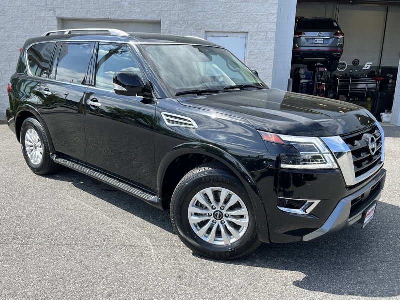 Certified 2023 Nissan Armada SV image 1