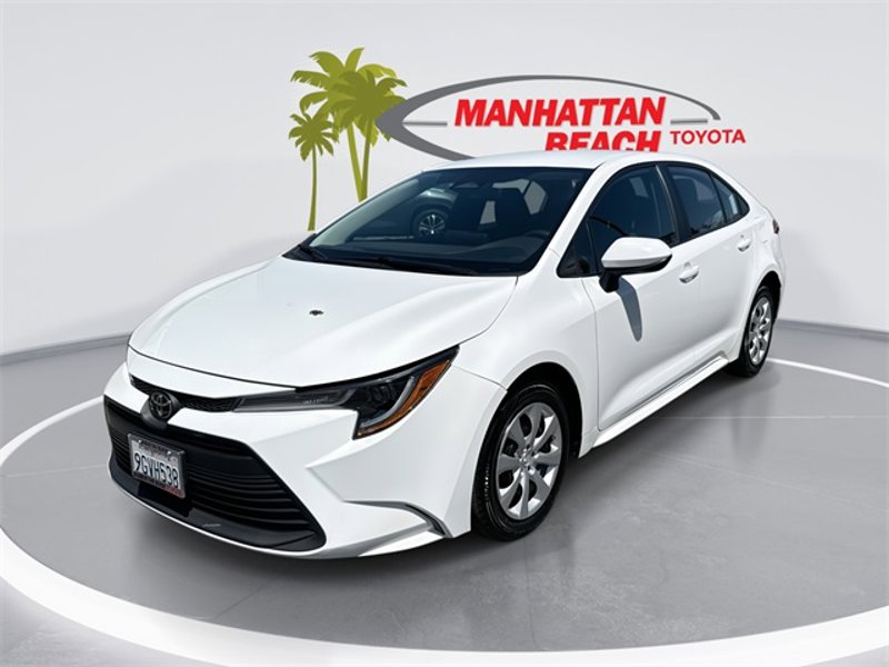 Certified 2023 Toyota Corolla LE image 1