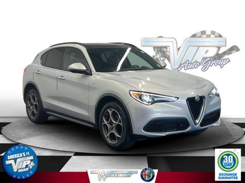 Certified 2022 Alfa Romeo Stelvio Ti image 1