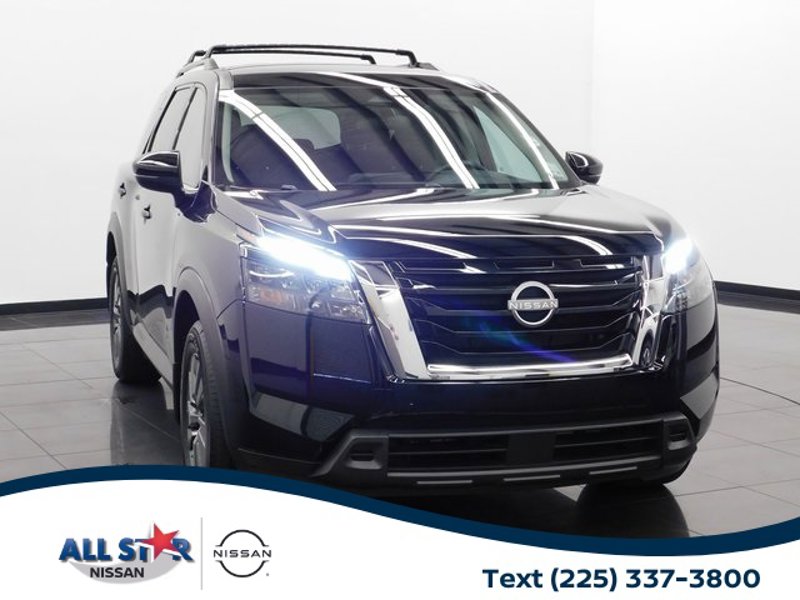 Certified 2024 Nissan Pathfinder SV image 1