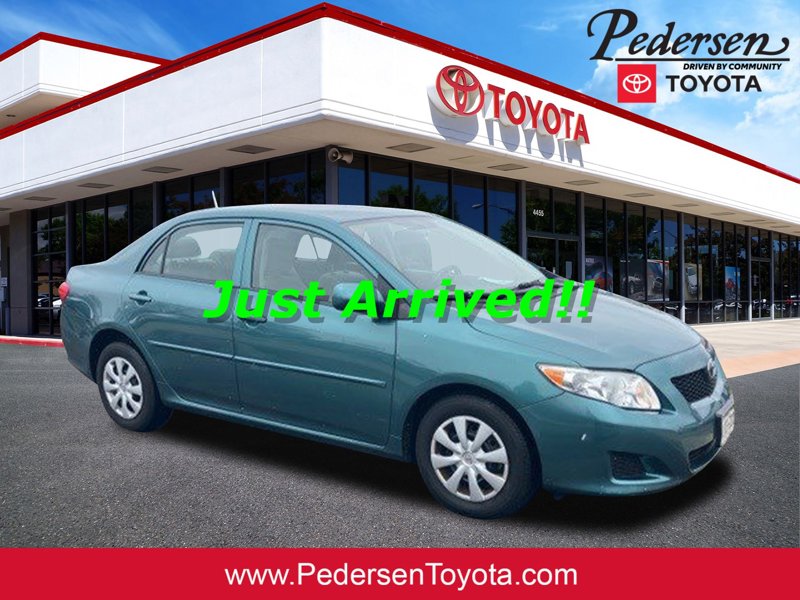 Used 2010 Toyota Corolla LE image 1